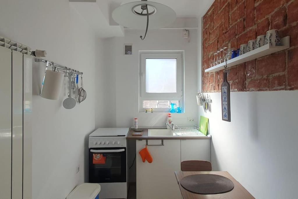 Elegant Apartment Near Rosetti Square Bukarest Exteriör bild